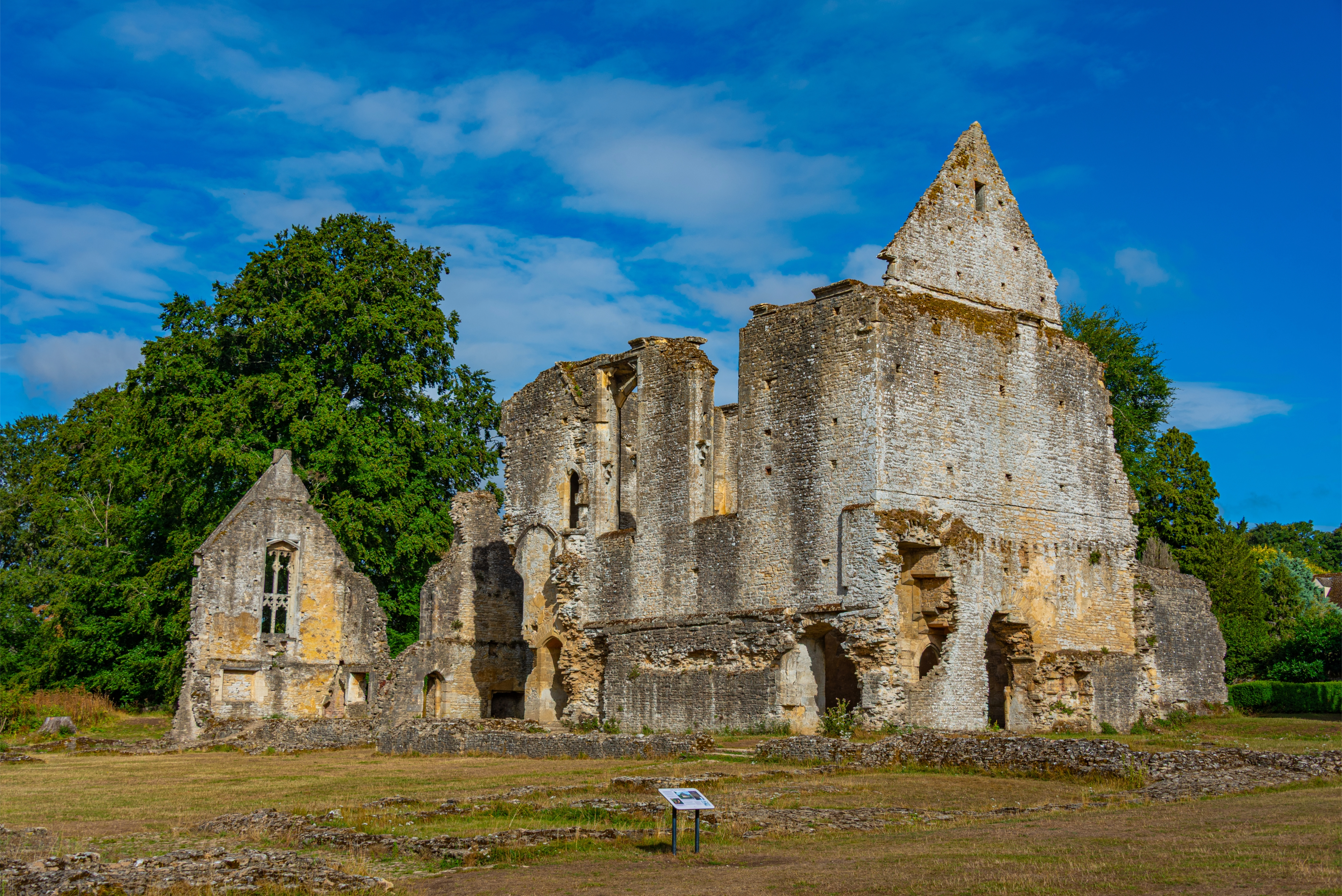 Minster Lovell ruins