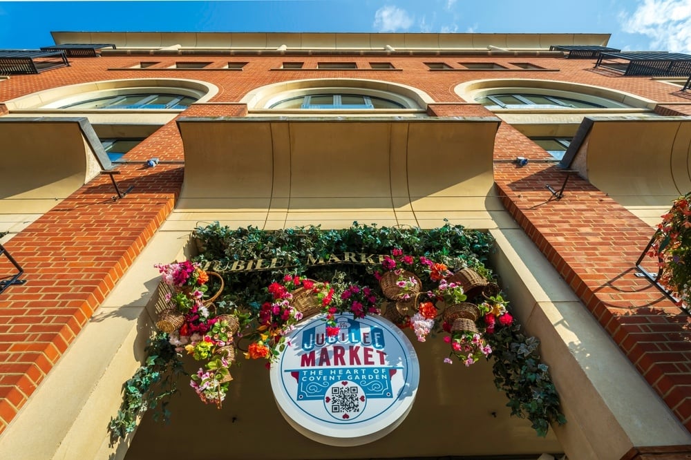 shutterstock_2500618439